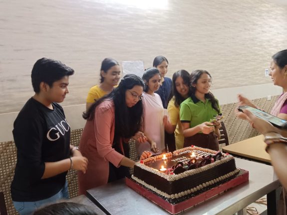 13 birthday Party Celebration i nKota Girls Hostel