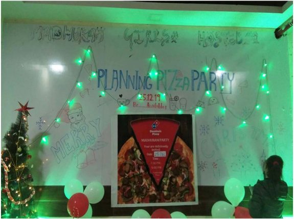25 Dominos Pizza Party In Best Girls Hostel in Kota
