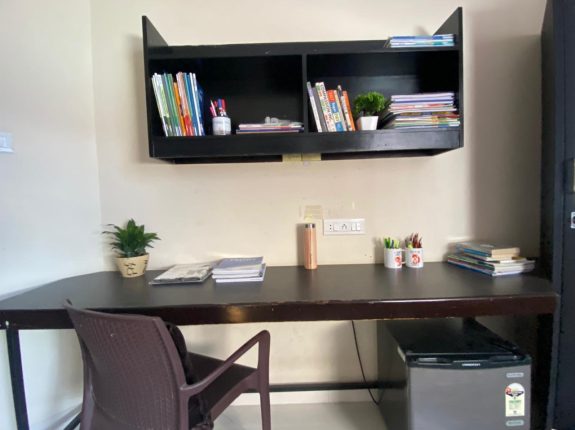 8 Single Room in Hostel